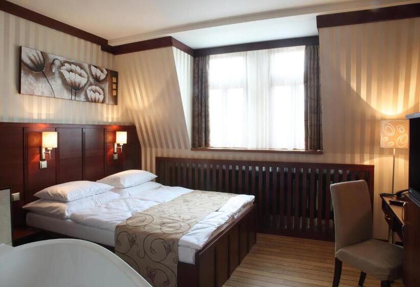 Люкс с гидромассажем, Alfred