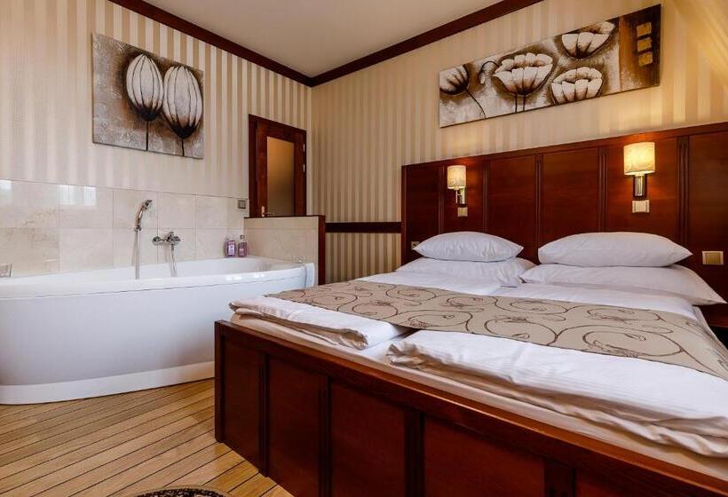 Люкс с гидромассажем, Alfred