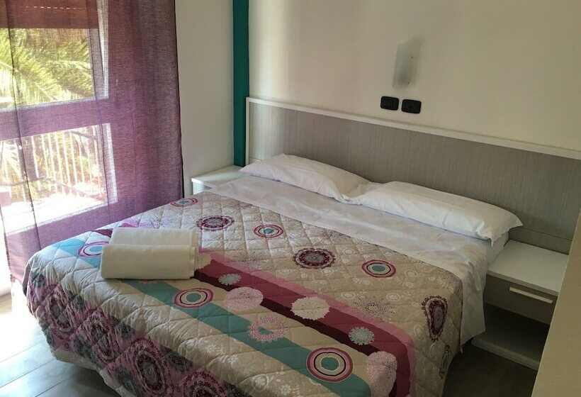 스탠다드 룸 가든 전망, Astoria