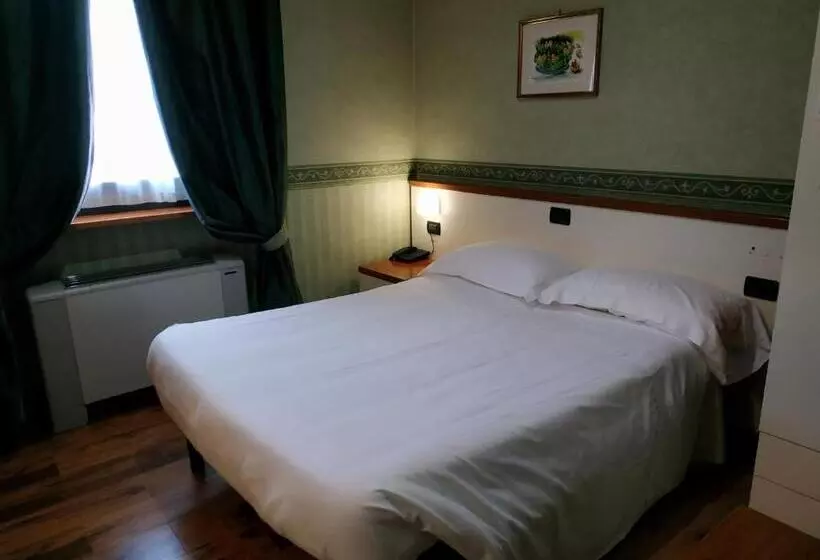 Camera Basic, Aurora Wellness & Spa