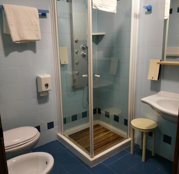 Camera Basic, Aurora Wellness & Spa