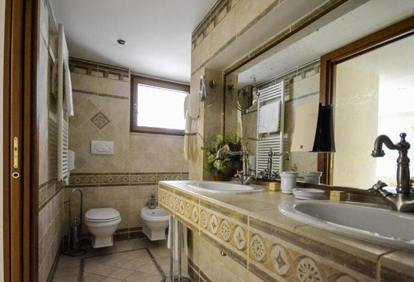 Suite, Aurora Wellness & Spa