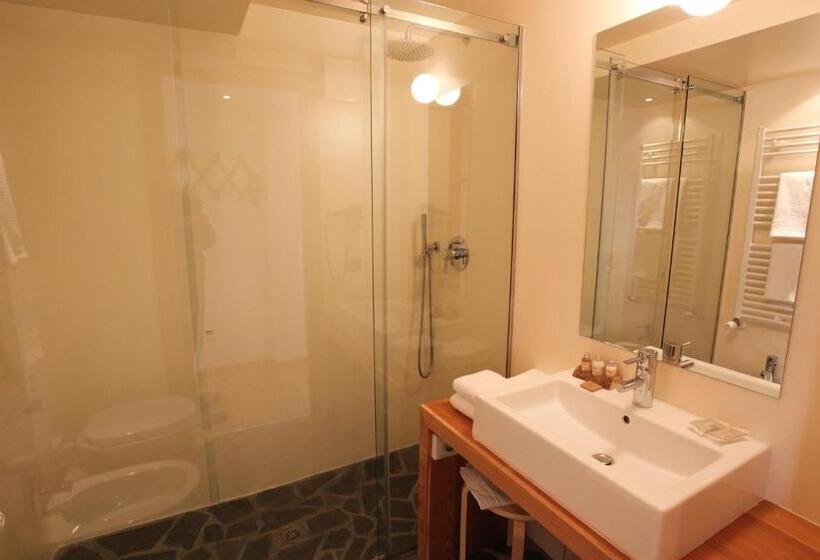 주니어 스위트, Berthod