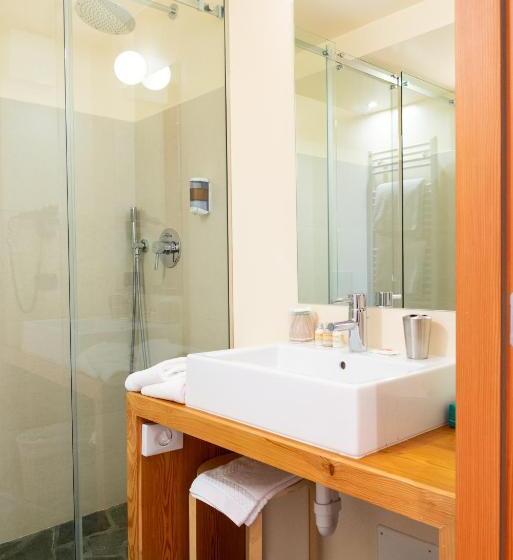 주니어 스위트, Berthod