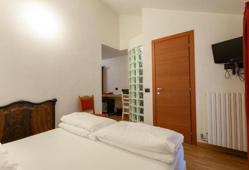 스탠다드 싱글 룸, Berthod