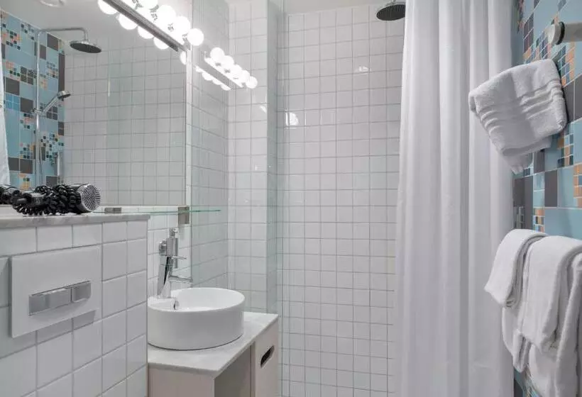 キングサイズベッドのスタンダードルーム, Best Western Hotel Akersberga