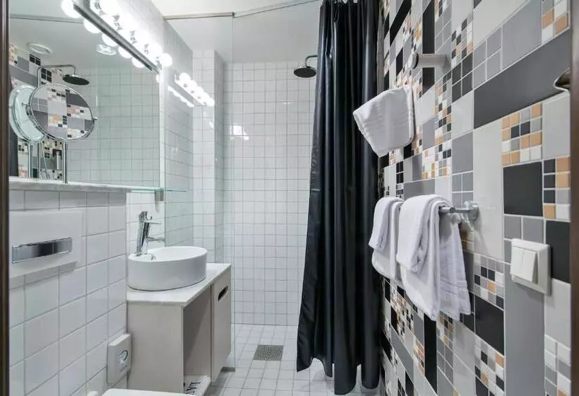 キングサイズベッドのスタンダードルーム, Best Western Hotel Akersberga