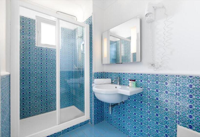 수피리어 룸 도시 전망, Bougainville