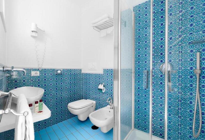 수피리어 룸 도시 전망, Bougainville