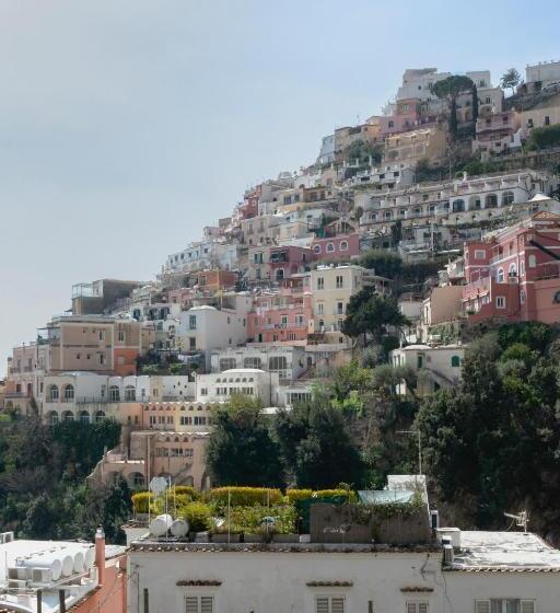 수피리어 룸 도시 전망, Bougainville