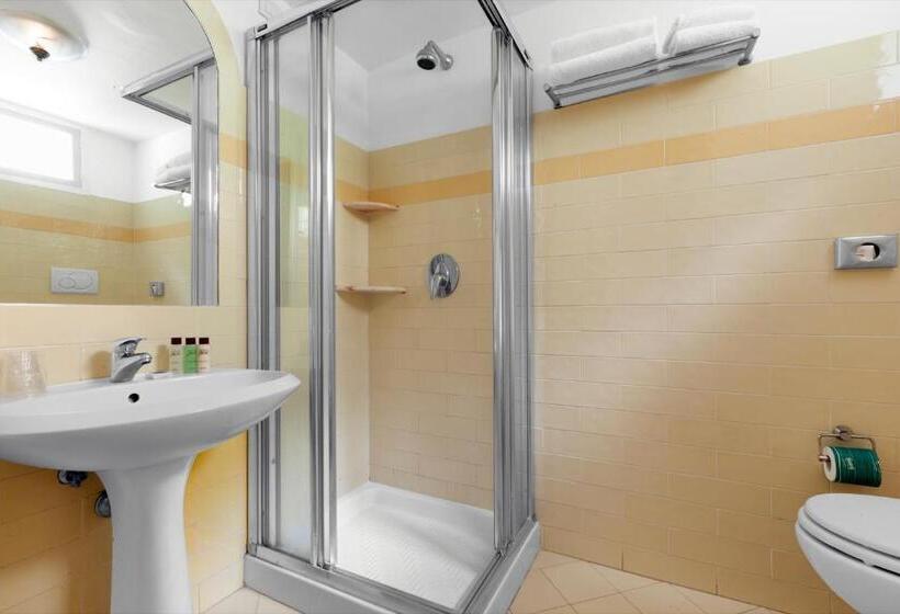 베이직 룸 더블 침대, Bougainville