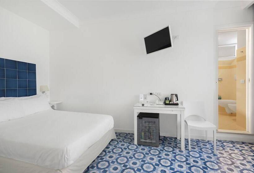 이코노미 룸, Bougainville