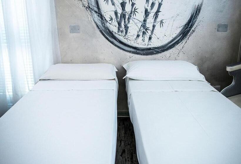 سوییت خانوادگی, Butterfly