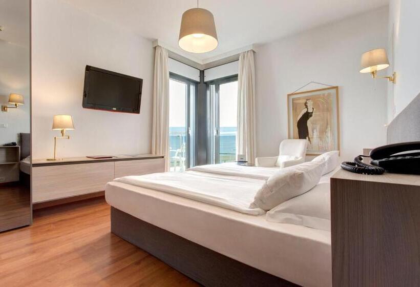 اتاق سوپریور با چشمانداز دریا, Byron Bellavista