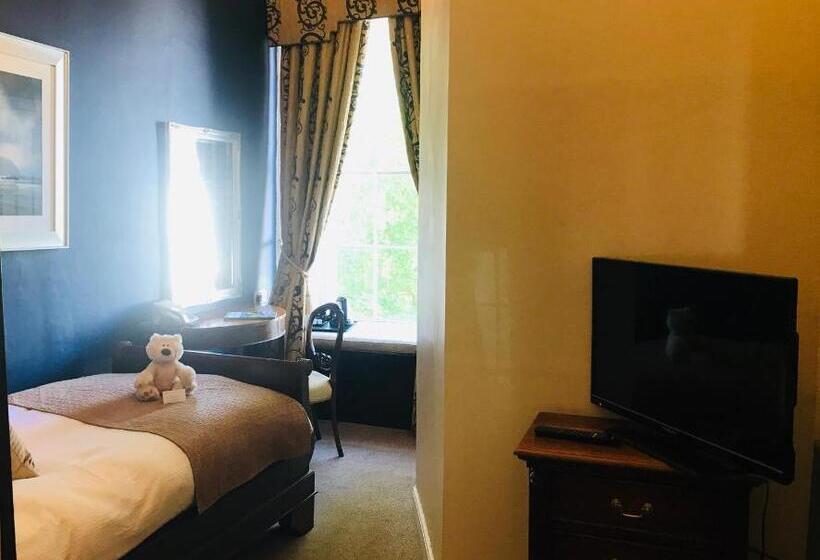 スタンダードシングルルーム, Clarence Court