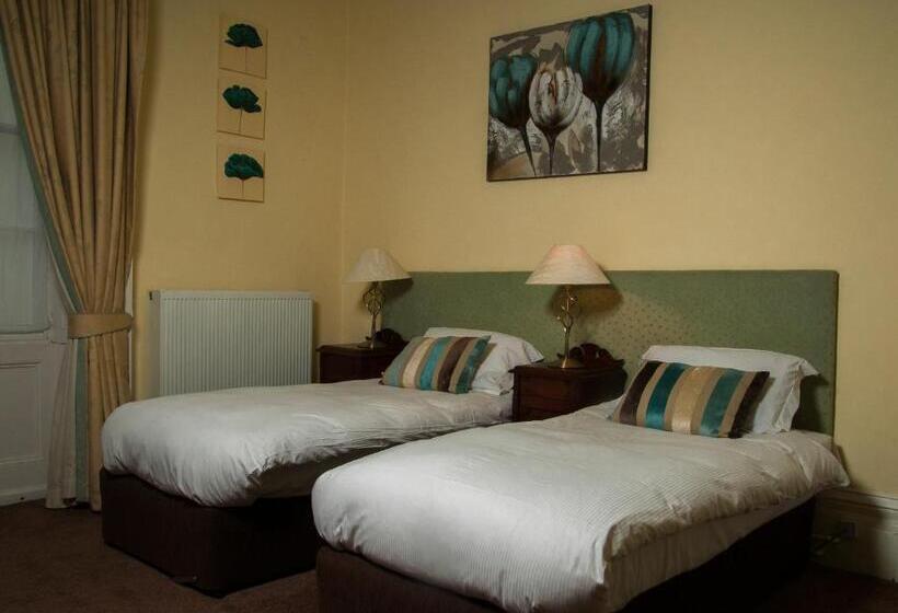 デラックスルーム, Clarence Court