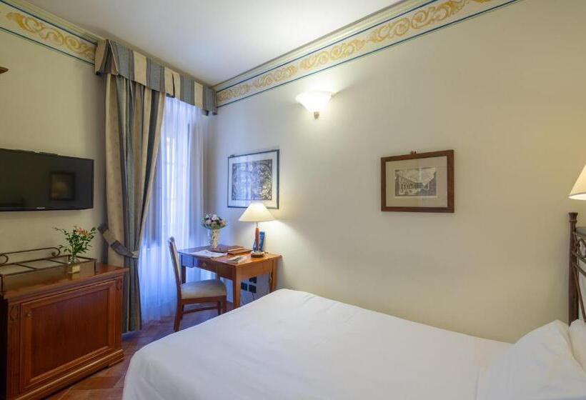 اتاق استاندارد یک نفره, Davanzati