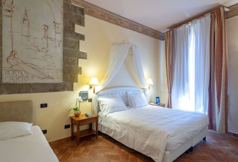 اتاق سوپریور سه تخته, Davanzati