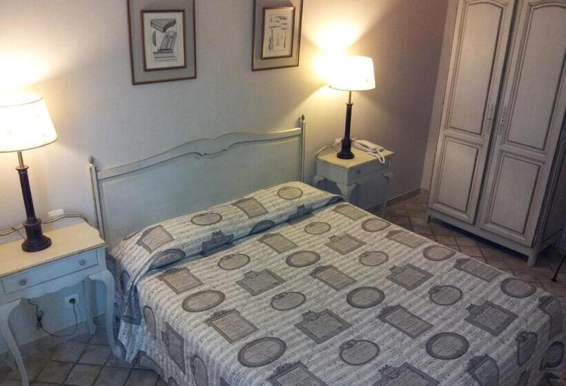 标准间, Du Poète