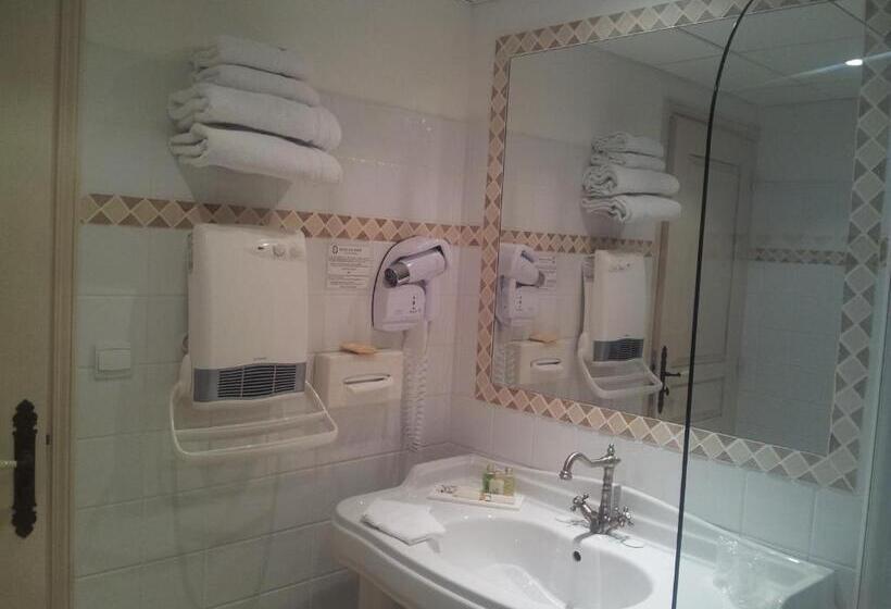 经济房, Du Poète