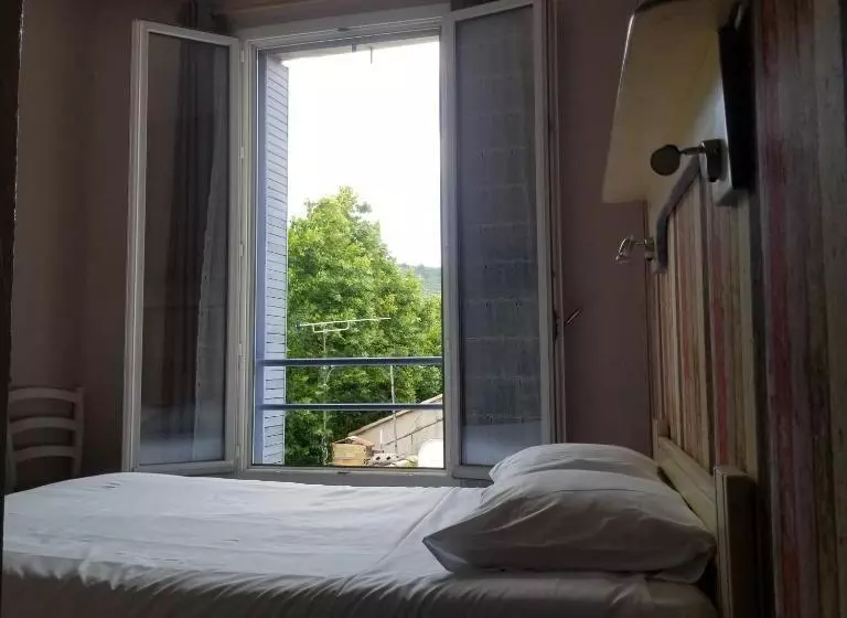 エコノミールーム, L Hôtel Du Terreau Logis De France
