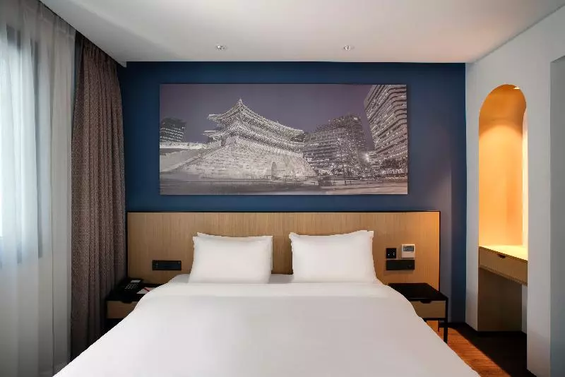 اتاق پرمیوم, Eden Star Saigon
