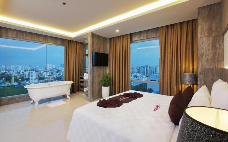 مجموعه ویستا شهر, Eden Star Saigon