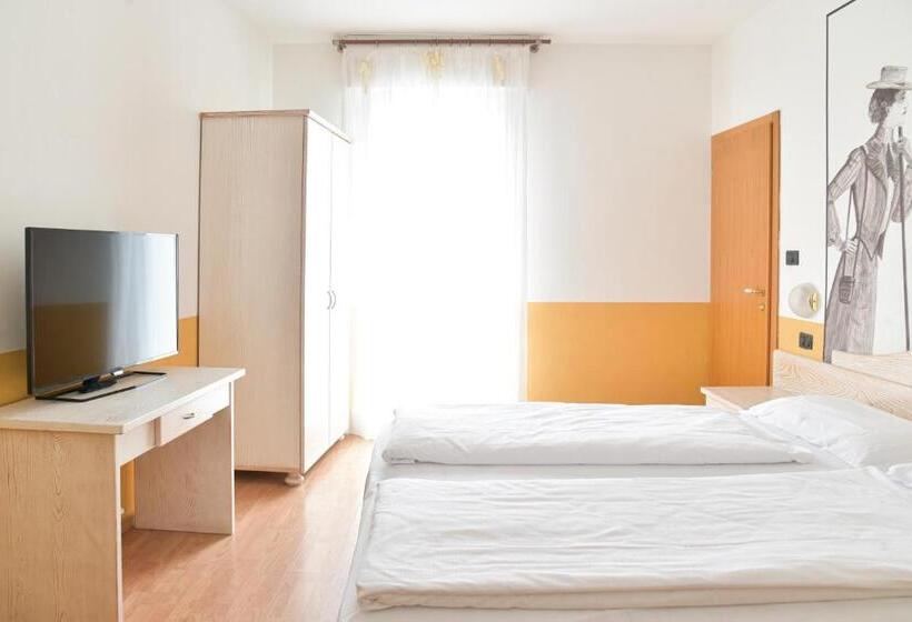 Номер Стандарт, Epoche Hotel Zanella 1889