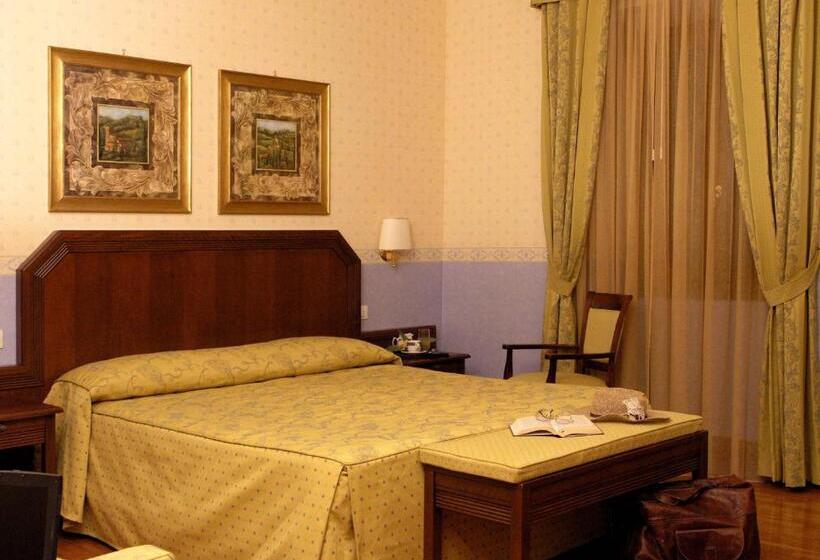 Номер Superior, Filippeschi