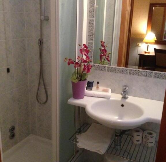 Номер Стандарт Индивидуальный, Filippeschi