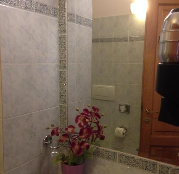 Номер Стандарт Индивидуальный, Filippeschi