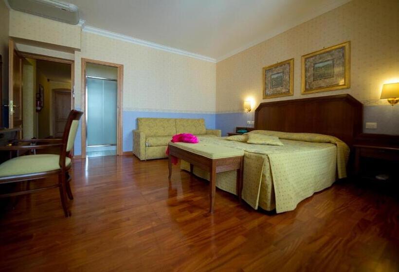 Четырехместный Номер Стандарт, Filippeschi