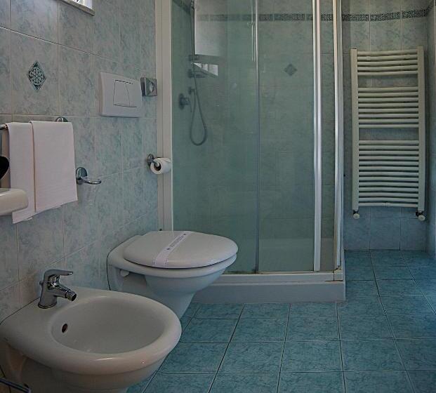 Номер Economy, Filippeschi