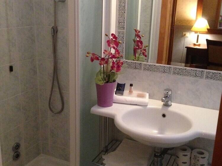 Номер Стандарт Индивидуальный, Filippeschi