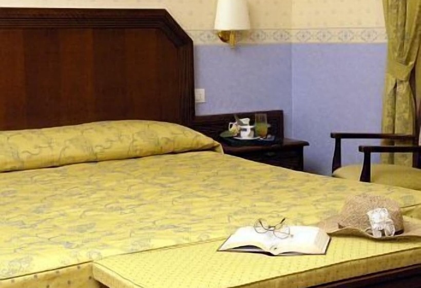 Номер Стандарт Трехместный, Filippeschi