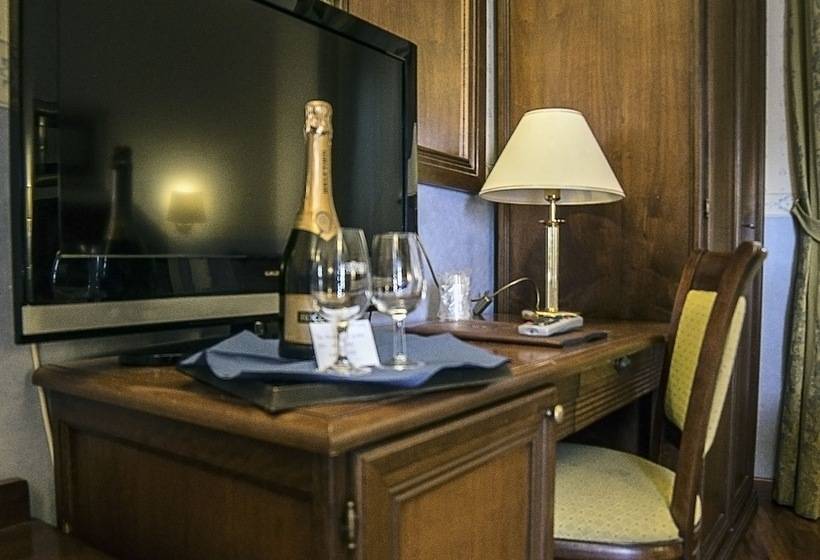 Номер Superior, Filippeschi