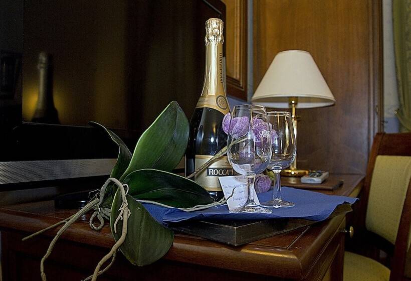 Номер Superior, Filippeschi