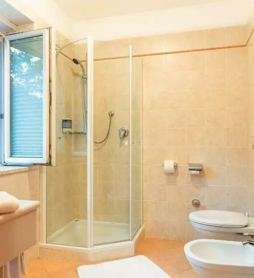 اتاق استاندارد, Goldenes Roessl Adults Only