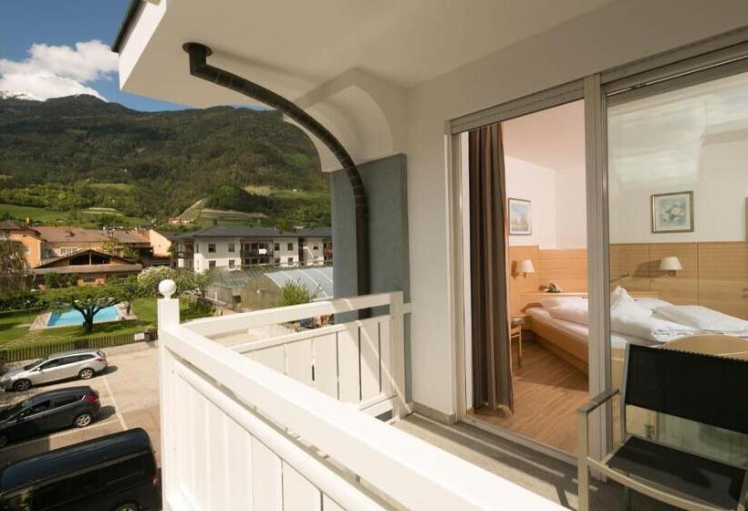 חדר סופריור עם מרפסת, Goldenes Roessl Adults Only