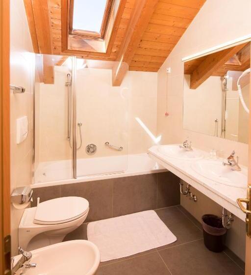 חדר סופריור עם מרפסת, Goldenes Roessl Adults Only