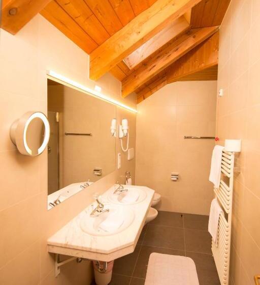 Номер Superior с Балконом, Goldenes Roessl Adults Only