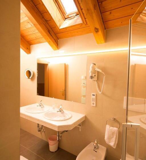 חדר סופריור עם מרפסת, Goldenes Roessl Adults Only