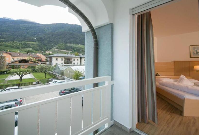 חדר סופריור עם מרפסת, Goldenes Roessl Adults Only