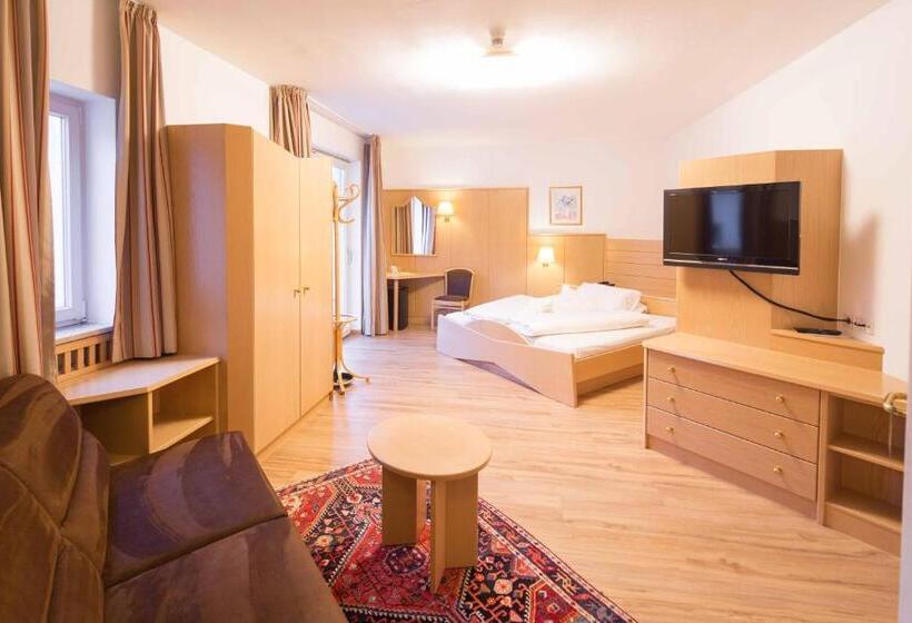 Номер Superior с Балконом, Goldenes Roessl Adults Only
