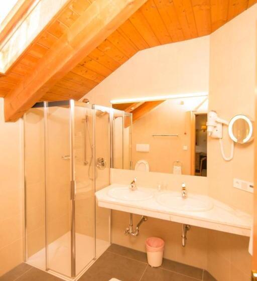 חדר סופריור עם מרפסת, Goldenes Roessl Adults Only