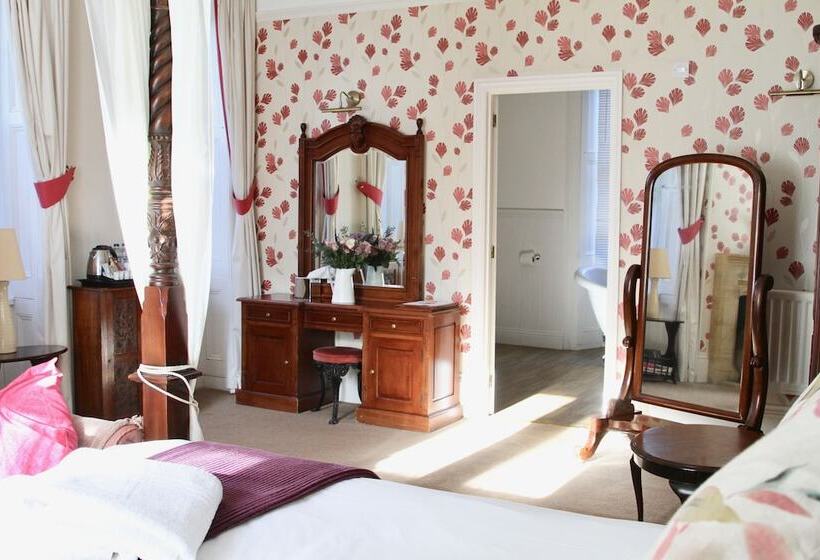 高级大房间, Haselbury Mill