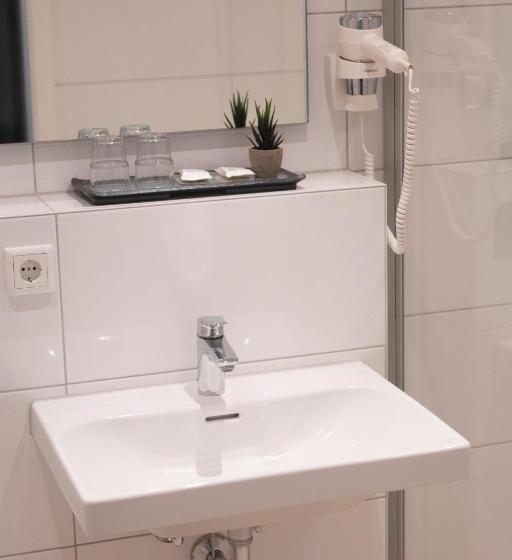 Номер Премиум, Herrnbrod & Ständecke