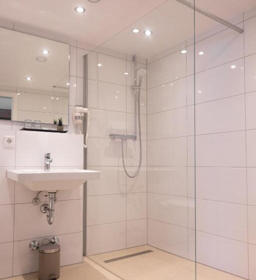 Номер Премиум, Herrnbrod & Ständecke