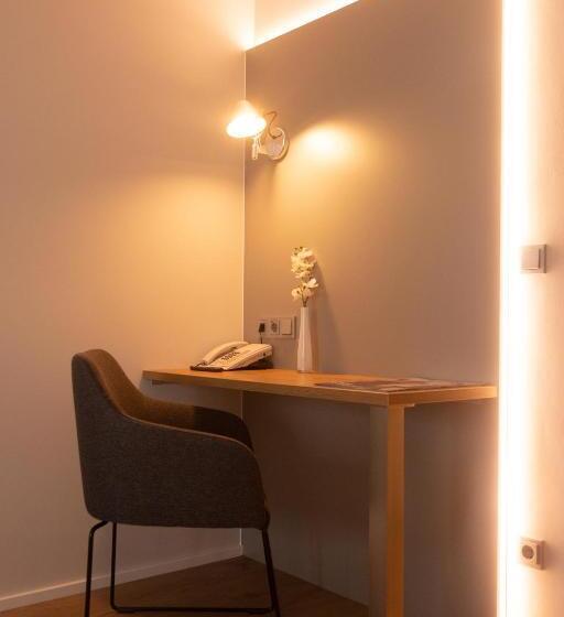 Номер Премиум, Herrnbrod & Ständecke