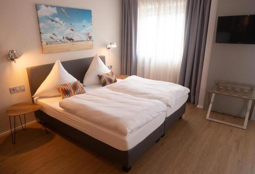 Номер Премиум, Herrnbrod & Ständecke